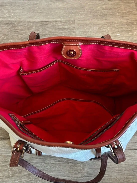 👜 Dooney & Bourke Pebbled Leather Tote Cream Brown Trim Large Shoulder Bag - Picture 4 of 9